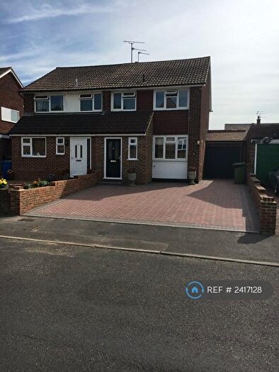 3 Bedroom Semi-Detached House To Rent In Lower Road, Sittingbourne, ME9