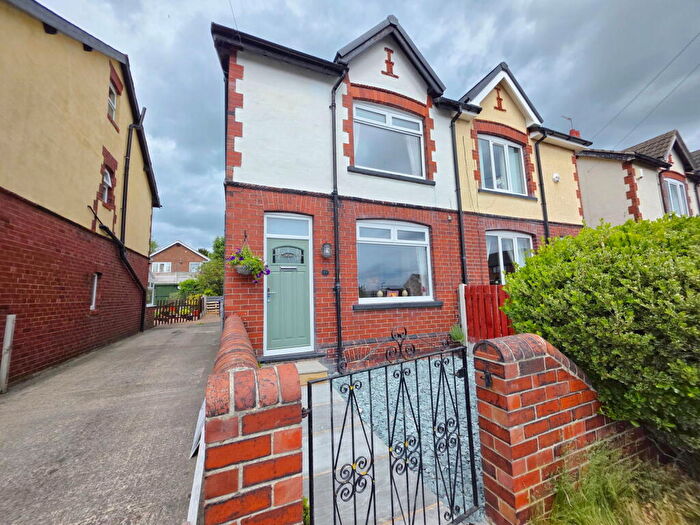 3 Bedroom Semi-Detached House For Sale In Bloomfield Road, Darton, Barnsley, S75