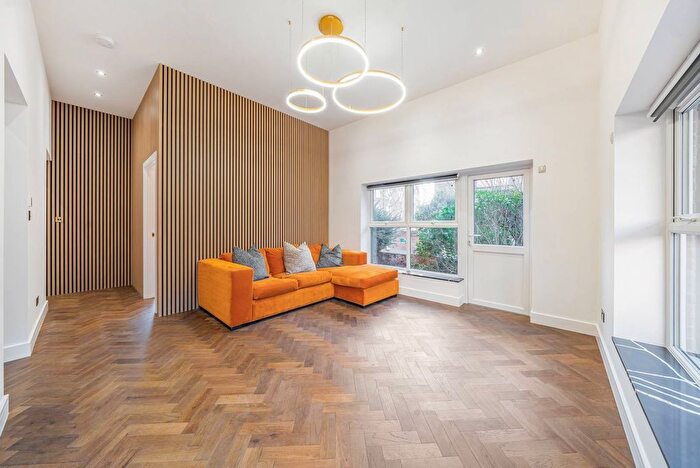 1 Bedroom Flat To Rent In Russell Place, Rotherhithe, London, SE16