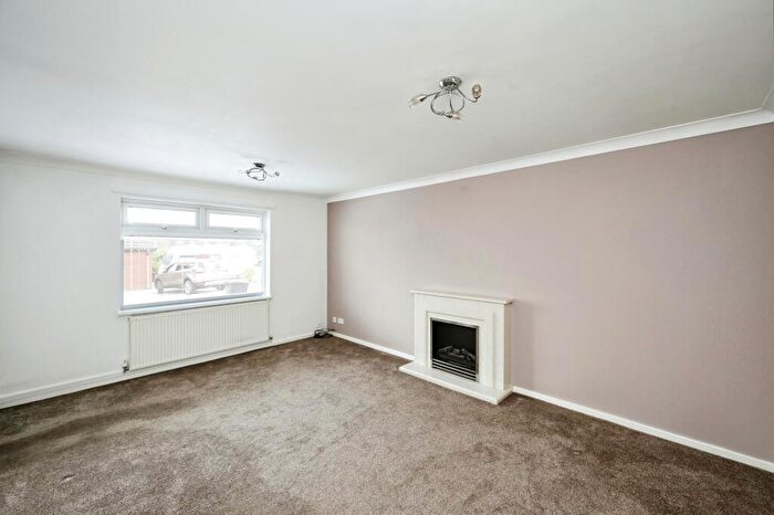 2 Bedroom Bungalow For Sale In Lytham Road, Kirkby-in-Ashfield, Nottingham, Nottinghamshire, NG17