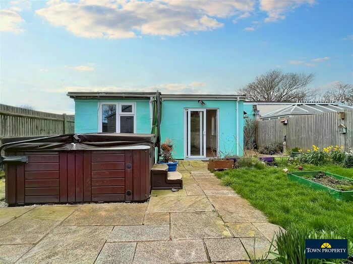 2 Bedroom Semi Detached Bungalow For Sale In Marine Close, Beachlands