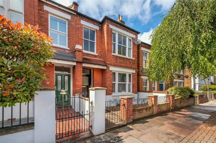 4 Bedroom Flat To Rent In Brandlehow Road, London, SW15