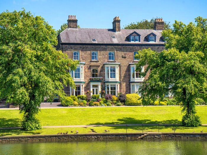 14 Bedroom Semi-Detached House For Sale In Roseleigh Guest House, Broad Walk, Buxton, SK17