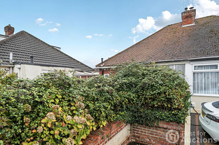 2 Bedroom Bungalow For Sale In Fairhome Close, Gosport, Hampshire, PO12
