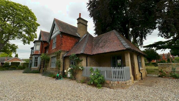 2 Bedroom Property To Rent In The Annexe, Westwood House, Westwood Road, St Ives, PE27