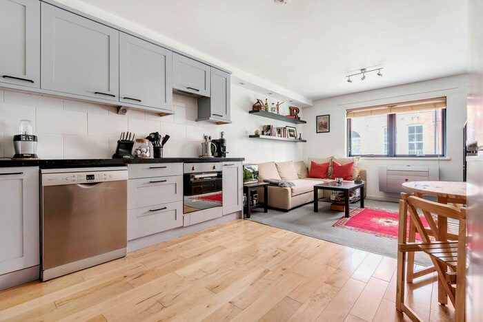 1 Bedroom Flat To Rent In Rothsay Street, London, SE1