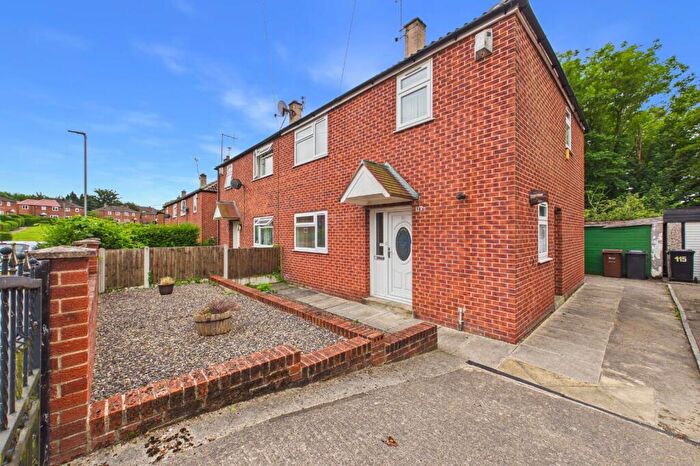 3 Bedroom Semi-Detached House For Sale In Barncroft Drive, Leeds, West Yorkshire, LS14