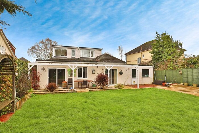 5 Bedroom Bungalow For Sale In Manor Avenue, Poole, Dorset, BH12