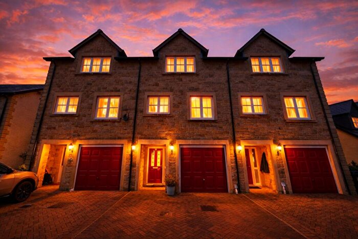 4 Bedroom Terraced House For Sale In Woodlands Close, Lancaster, LA1