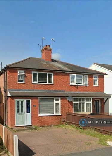3 Bedroom Semi-Detached House To Rent In Charter Road, Rugby, CV22