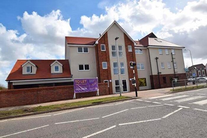 2 Bedroom Flat To Rent In Baron Road, South Woodham Ferrers, Essex, CM3