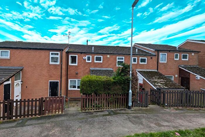 3 Bedroom Terraced House For Sale In Cottingley Green, Leeds, LS11