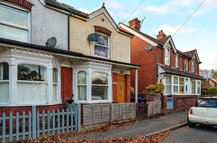 3 Bedroom Semi Detached House For Sale In St Christophers Green, Haslemere, Surrey, GU27