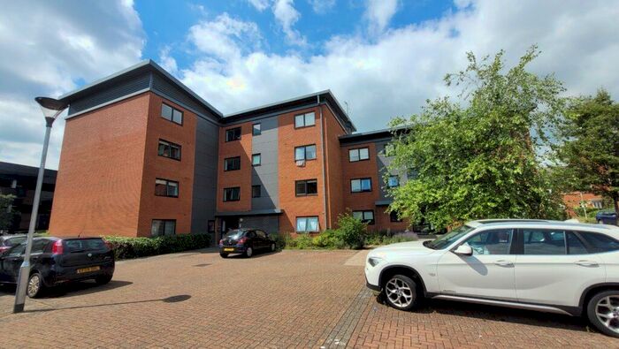 2 Bedroom Apartment To Rent In Marshall Road, Banbury, Oxon, OX16