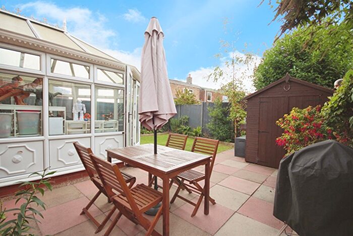 3 Bedroom Detached House For Sale In Hunt Close, Hampton Magna, Warwick, Warwickshire, CV35