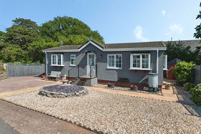 2 Bedroom Park Home For Sale In Rydon Lane, Exeter, EX2