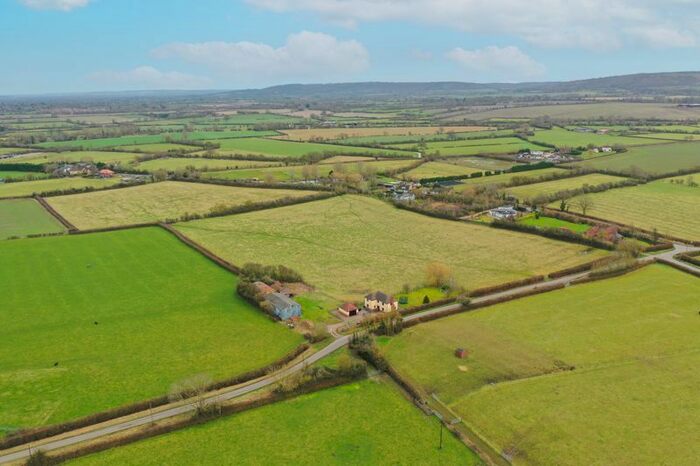 4 Bedroom Detached House For Sale In Marsh, Aylesbury HP17