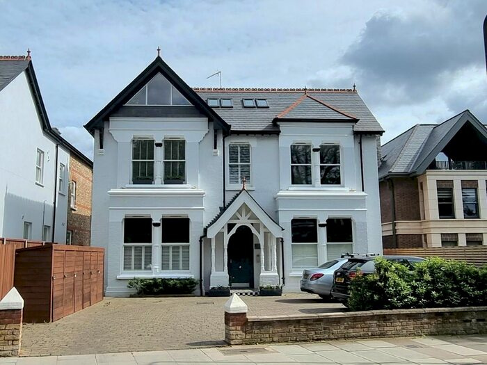 2 Bedroom Flat To Rent In Carlton Road, Ealing, London, W5