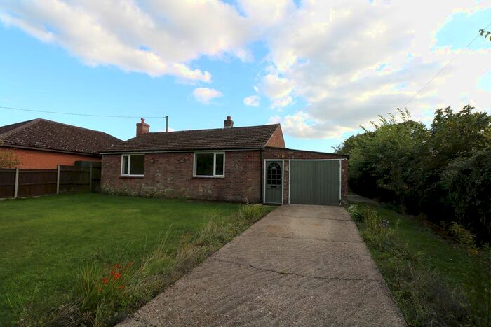 2 Bedroom Detached Bungalow To Rent In Heywood Road, Shelfanger, Diss, IP22