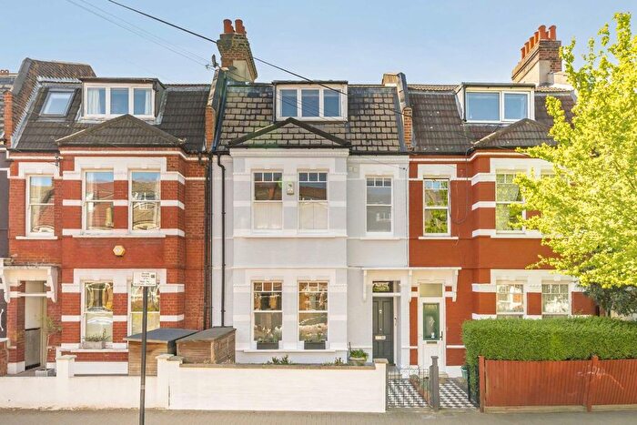 4 Bedroom Semi-Detached House For Sale In Moring Road, Tooting, SW17
