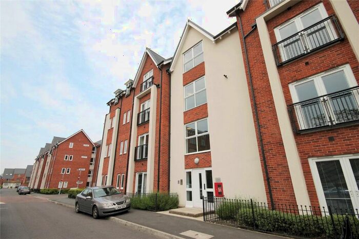 2 Bedroom Flat To Rent In Houseman Crescent, West Didsbury, Manchester, M20