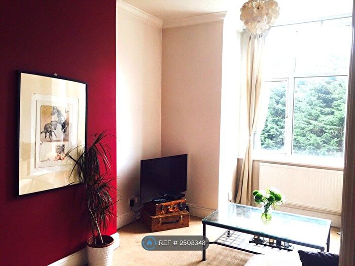 2 Bedroom Flat To Rent In Anerley Hill, London, SE19