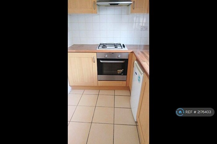 1 Bedroom Flat To Rent In Holmdale Terrace, Stamford Hill, N15