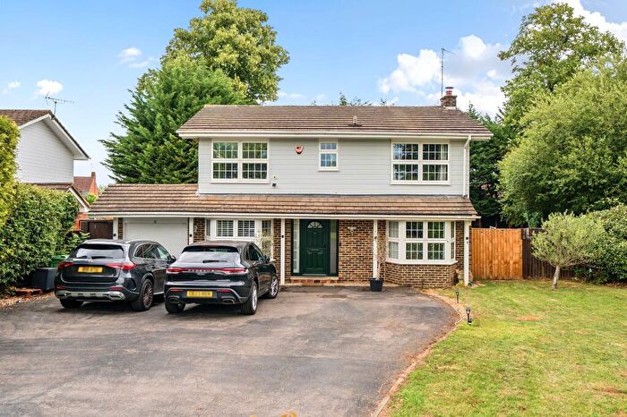 3 Bedroom Detached House For Sale In Brudenell, Windsor, SL4