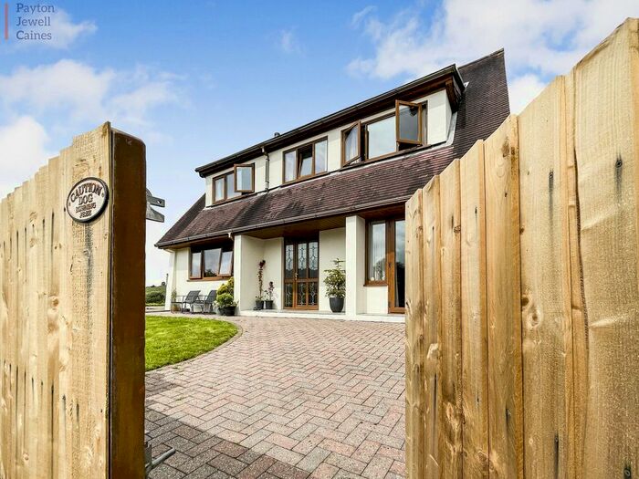 3 Bedroom Detached Bungalow For Sale In Melody Brynhafod, Bryn, Port Talbot, Neath Port Talbot., SA13