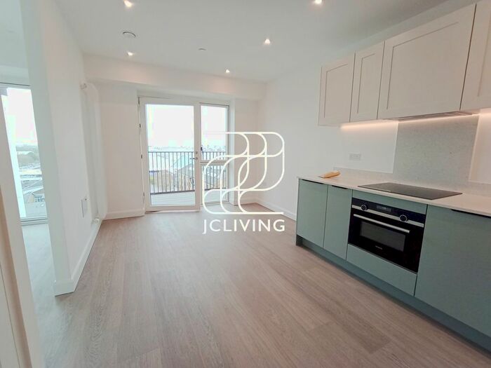1 Bedroom Flat To Rent In Victoria Dock Road, London, E16