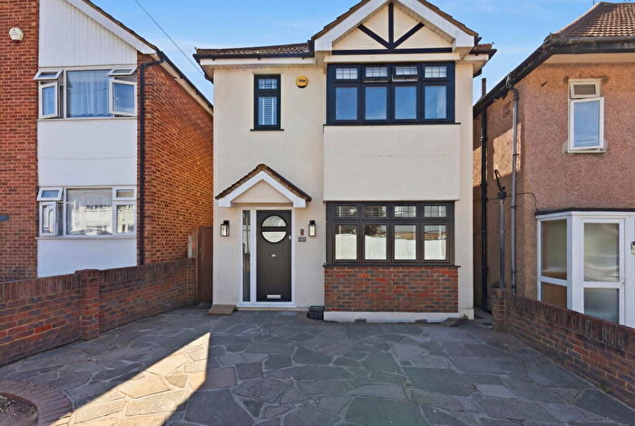 3 Bedroom Detached House For Sale In Church Road, Harold Wood, RM3