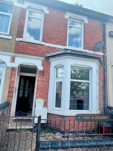 2 Bedroom Terraced House To Rent In Savernake Street, Swindon, SN1