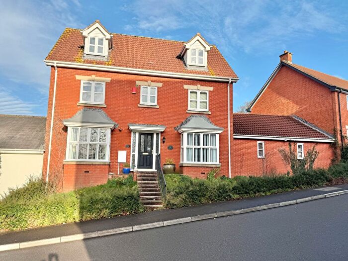 5 Bedroom Link Detached House For Sale In Graham Way, Cotford St. Luke, Taunton, Somerset, TA4