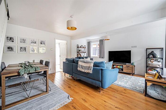 3 Bedroom Semi-Detached House For Sale In Sandown Drive, Chippenham, SN14