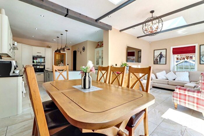 3 Bedroom Bungalow For Sale In Walsall Road, Aldridge, Walsall, WS9