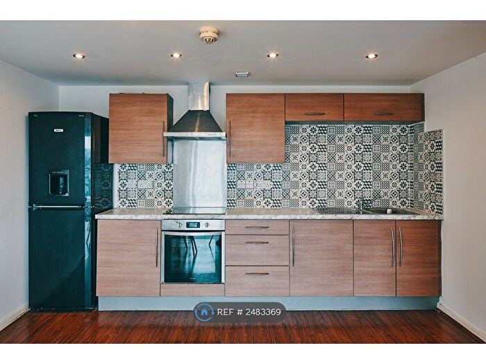 2 Bedroom Flat To Rent In The Vibe, Salford, M7