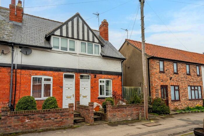2 Bedroom End Of Terrace House For Sale In York Street, Dunnington, York, YO19