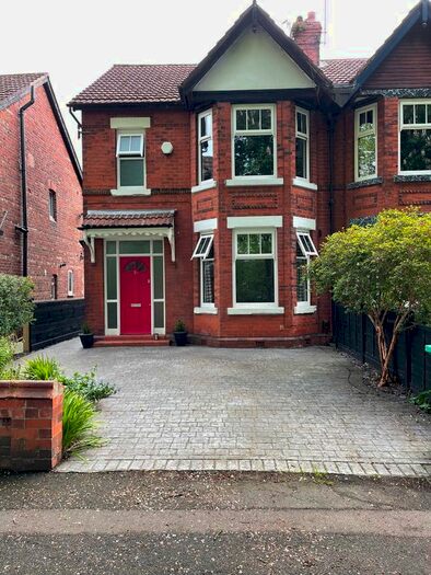 3 Bedroom Semi-Detached House To Rent In Central Avenue, Levenshulme, Manchester, M19