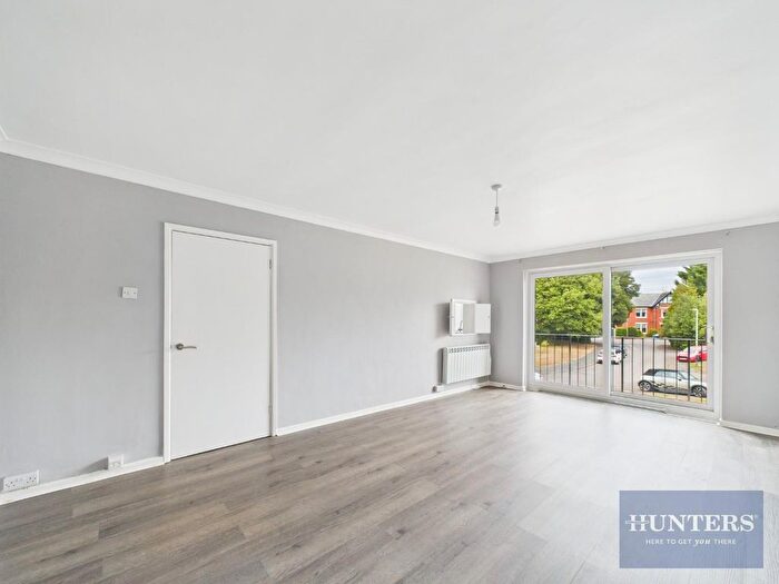 2 Bedroom Flat To Rent In Belworth Court, Hatherley Road, GL51
