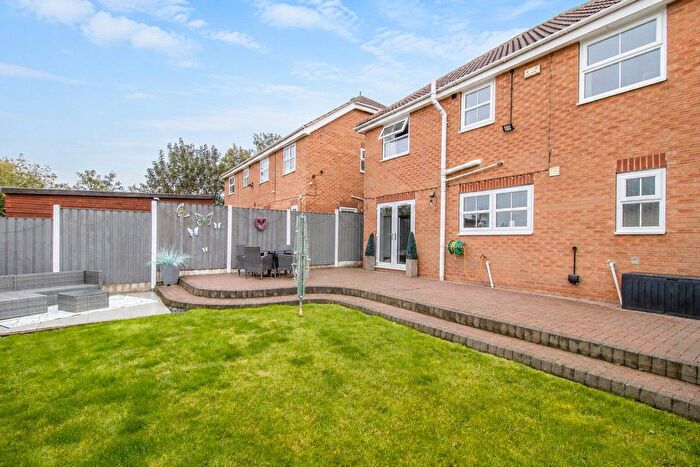 4 Bedroom Detached House For Sale In Millcroft, Lofthouse, Wakefield, WF3