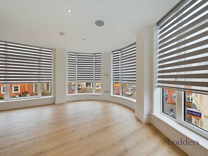 1 Bedroom Apartment To Rent In Surrey, KT16