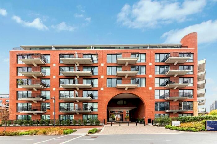 2 Bedroom Flat To Rent In Minotaur House, Thunderer Walk, Woolwich, London, SE18