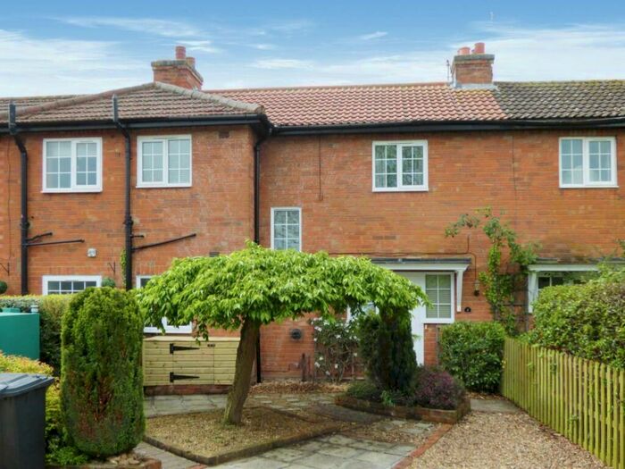 2 Bedroom Cottage To Rent In Hatton Rock, Stratford-upon-Avon, CV37
