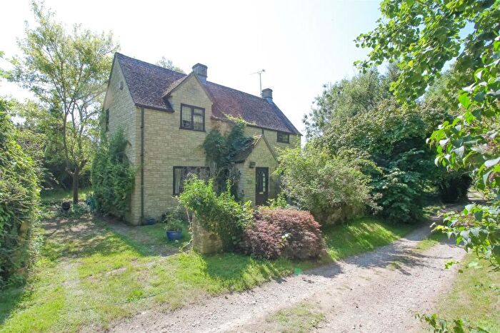 2 Bedroom Detached House For Sale In Cote Lane, Taston, Chipping Norton, OX7