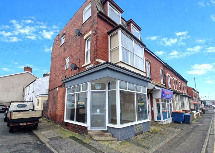 1 Bedroom Flat To Rent In Newton Drive, Blackpool, FY3