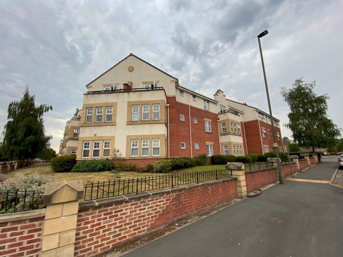 1 Bedroom Flat To Rent In Grasscroft House, Chesterfield, S40