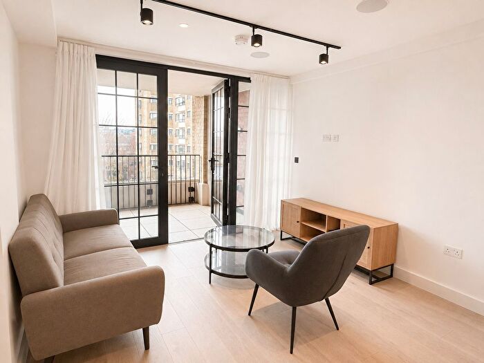 2 Bedroom Flat To Rent In New Tannery Way, London, SE1