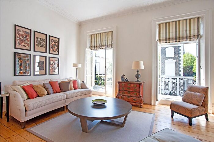 2 Bedroom Flat For Sale In Onslow Square, South Kensington, London, SW7