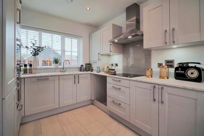 3 Bedroom Semi-Detached House For Sale In Whitsbury Road, Fordingbridge, SP6