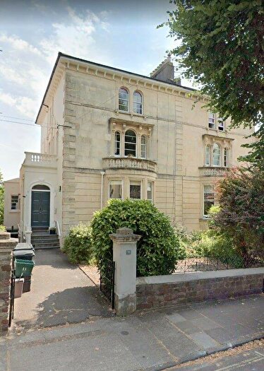 2 Bedroom Property To Rent In Chertsey Road, Bristol, Somerset, BS6